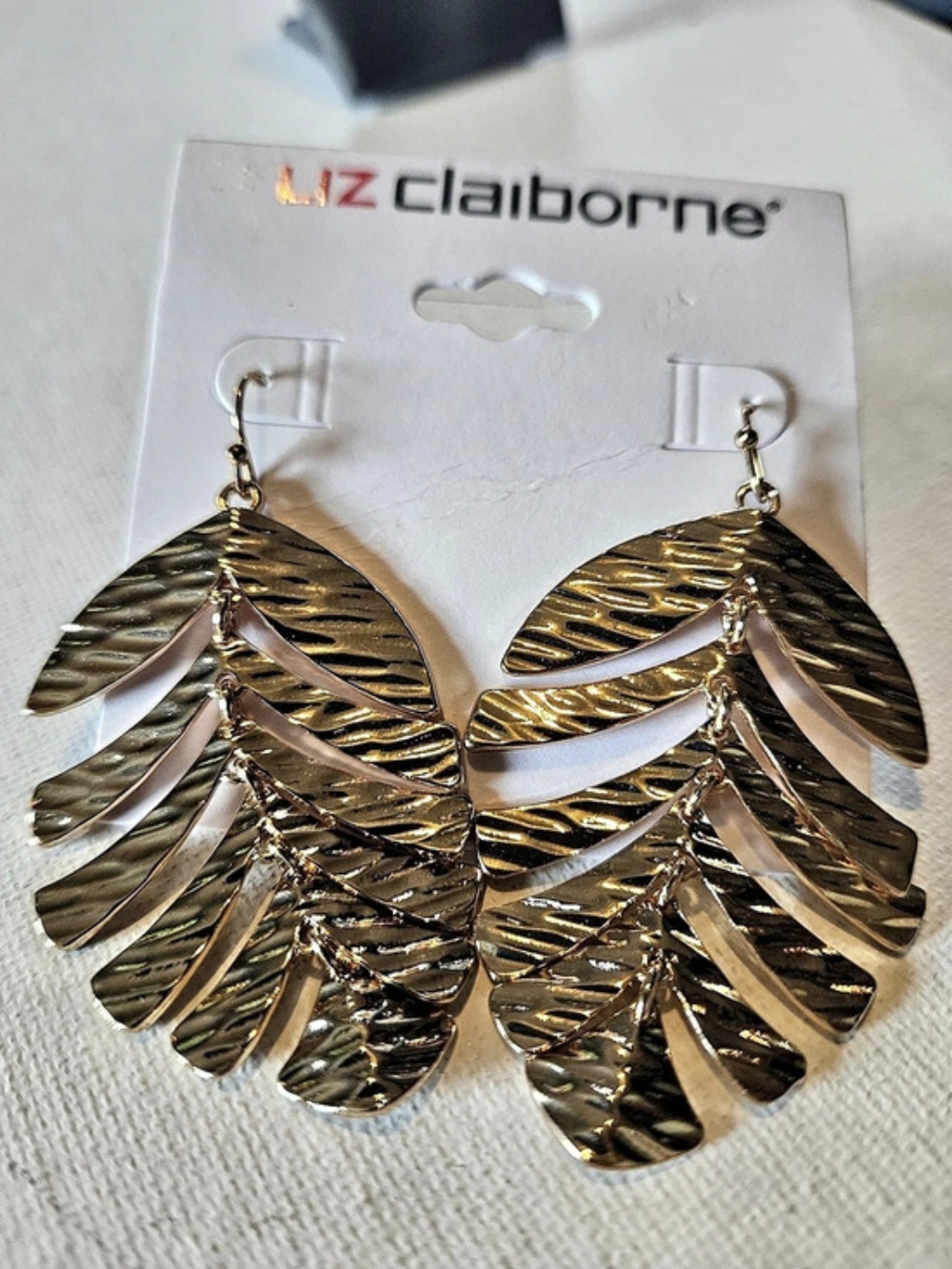Liz Claiborne Gold Leaf Drop Earrings NWT